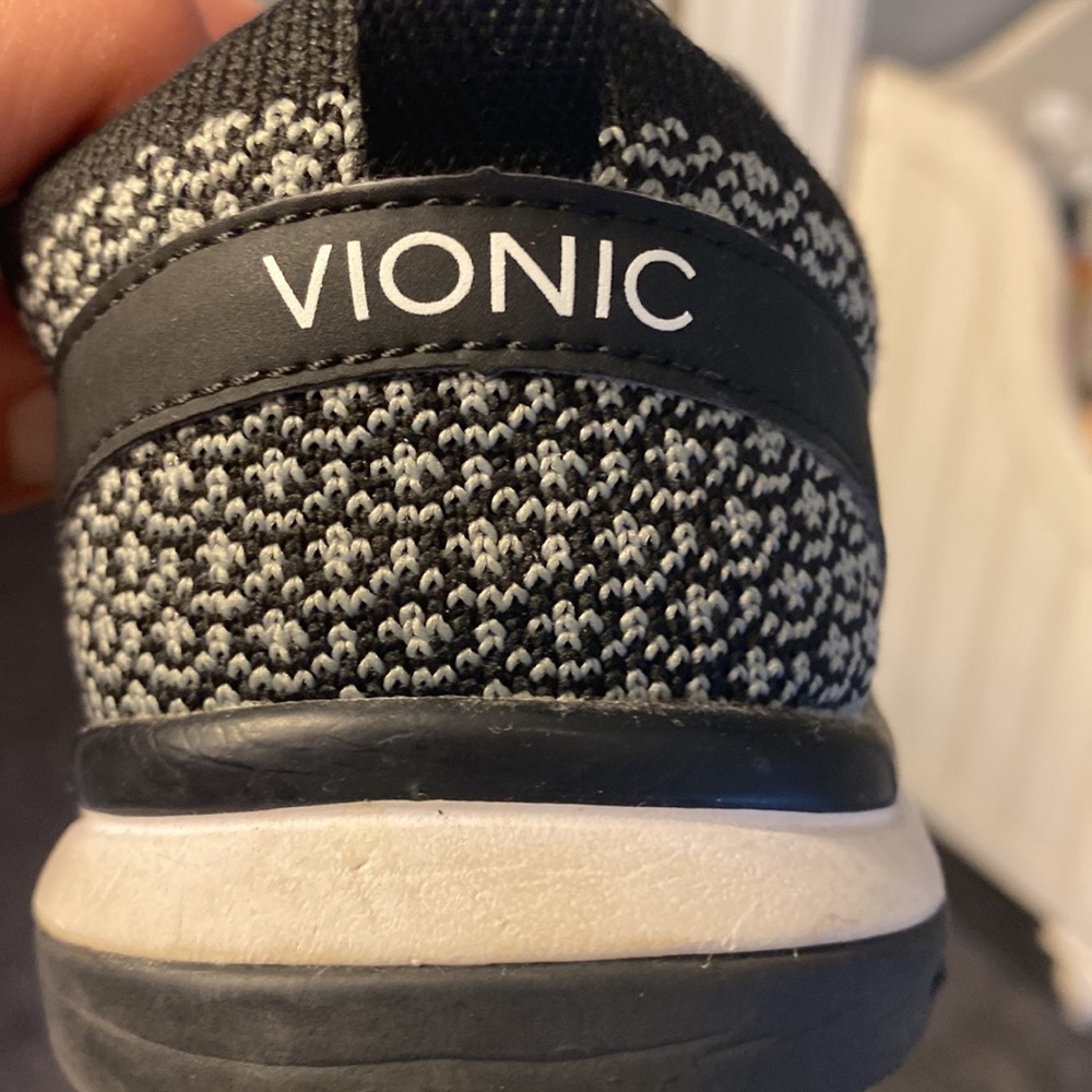 Vionic shoe - Picture 6 of 6